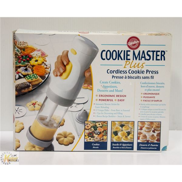WILTON COOKIE MASTER PLUS IN BOX