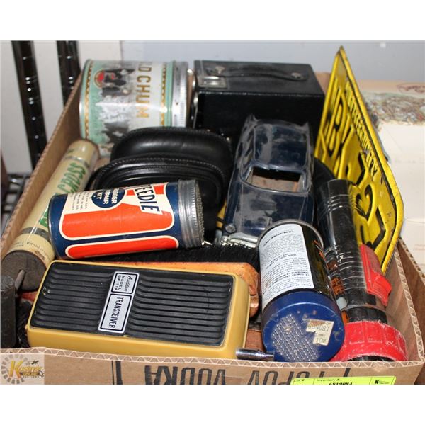 TRAY OF ASSORTED COLLECTIBLES