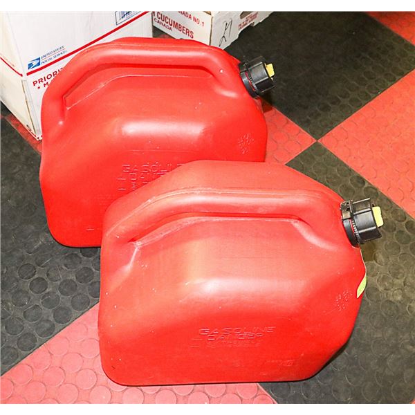 x2 PLASTIC GAS CANS 20 LITRES EACH, USED