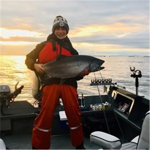 Lower Columbia River Chinook Salmon Fishing Trip for 4