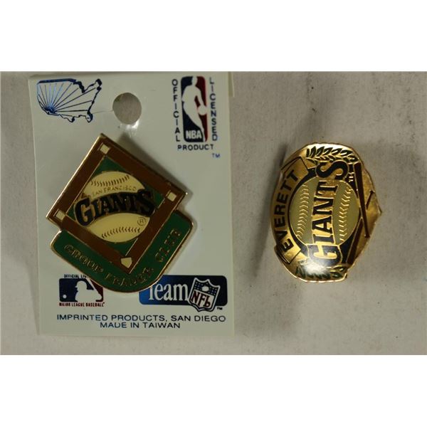 2-GIANTS BASEBALL PIN BACKS