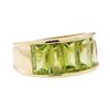 Image 1 : 4.50 ctw Peridot Ring - 14KT Yellow Gold