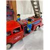 Image 2 : Vintage Fire Truck friction with siren in original box very good condition