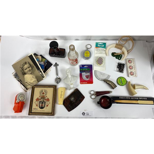 Tray Lot of Small Collectibles