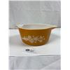 Image 2 : Vintage Pyrex Delphine Divided Dish #1063 & Butterfly Gold #474-B Casserole
