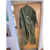 Image 3 : Canadian Army Tank Suite SZ L