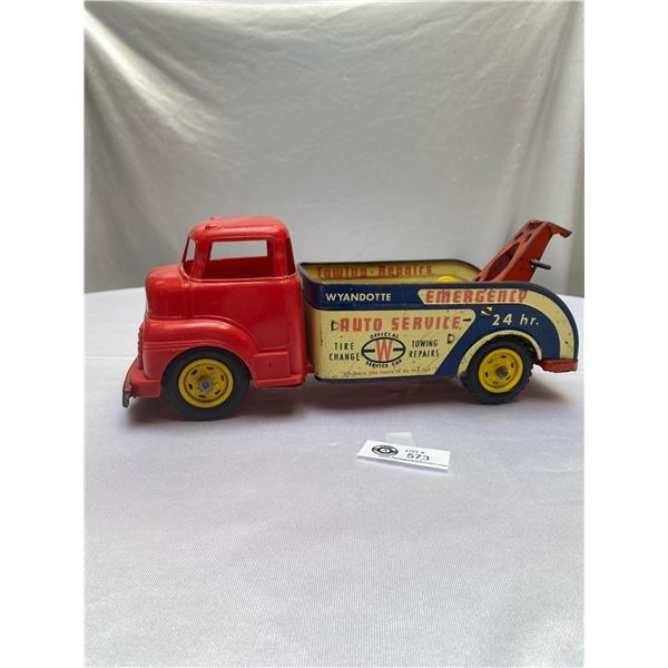 Vintage 1950's Wyanedotte Aurto service tow truck