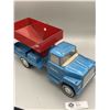 Image 1 : Vintage Ertl Steel Truck With feed Grain Hopper on Back Great Condition Harder to find
