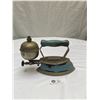 Image 3 : Vintage Iron and Brass Gas Lamp Base