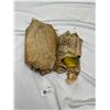 Image 2 : 2 Sleeves of skeeters Clay Pigeons for indoor trapshooting very rare