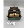 Image 3 : Small Traveling Gas Stove in Tin Box
