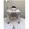 Image 2 : Lumex Platinum Collection Bath Seat Unused