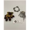 Image 2 : Vintage Dress Clip Brooch And Bracelet