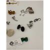 Image 3 : 14 Pair Of Vintage Earrings