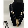 Image 2 : 2 Beautiful Black Necklaces