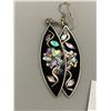 Image 2 : 2 Pairs of Vintage Shell Inlaid Earrings