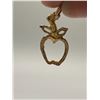 Image 2 : 10k Gold Apple Charm/Pendant