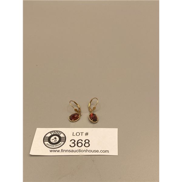 10k Garnet Earrings 1.79 gr