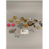 Image 1 : Large Lot of Assorted Vintage Jewelry