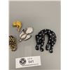 Image 2 : Six Vintage Brooches