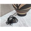 Image 8 : Ceramic Hawaiian-Motif Table Lamps w/ Shade