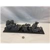 Image 1 : Dog sled carving