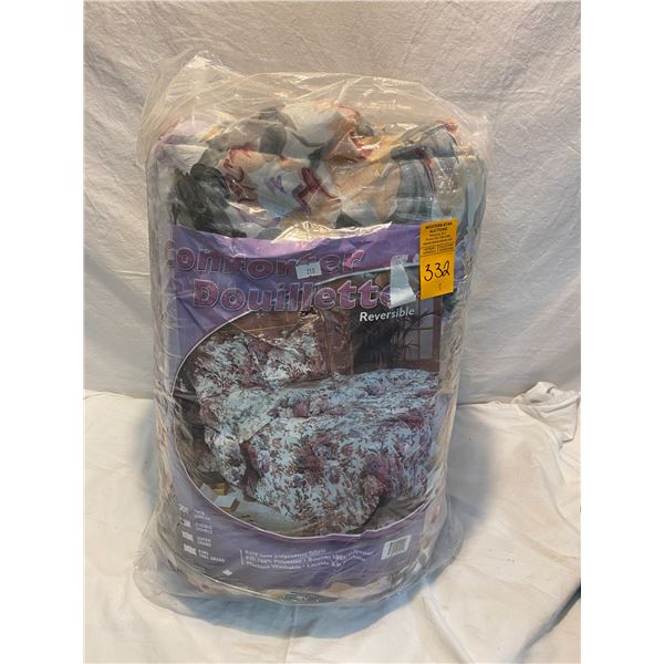 Reversible double comforter