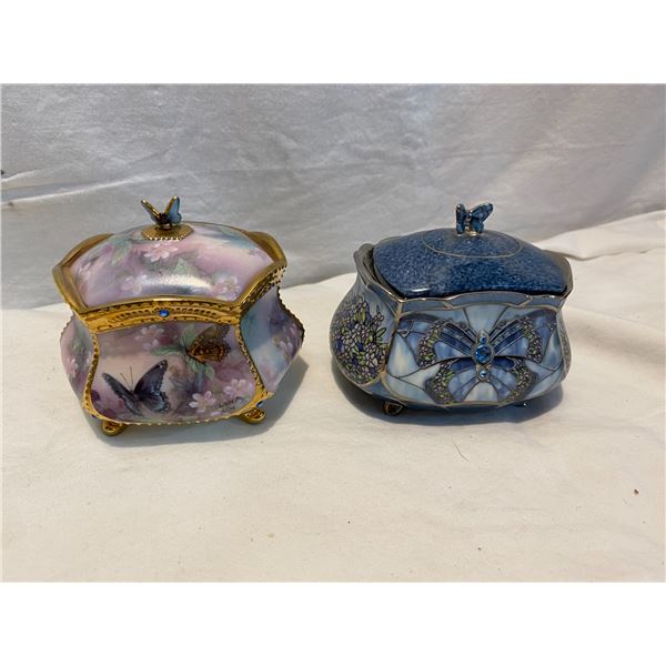 Trinket dresser containers