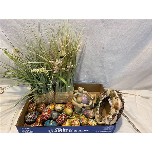 Lot eggs and decor