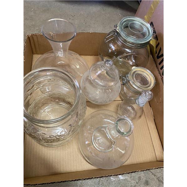 Lot of vases and jars