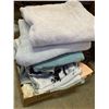 Image 1 : Lot linens