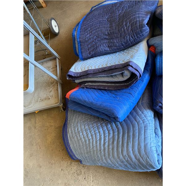 Bin moving blankets