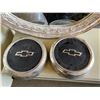 Image 1 : Chev hub caps