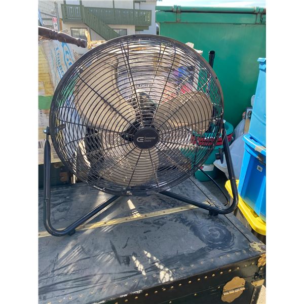Commercial fan