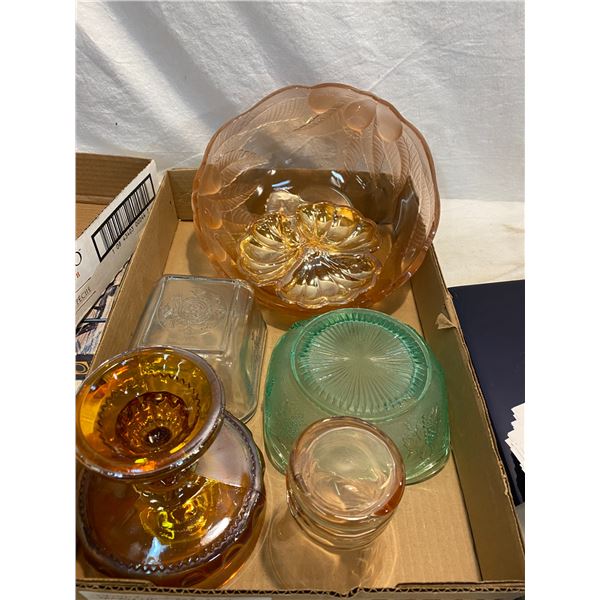 Lot collectible glassware