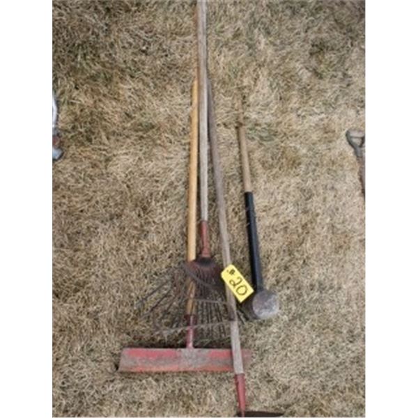 VARIOUS GARDENING TOOLS, SLEDGE HAMMER