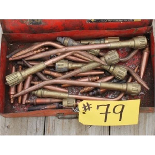 QUANTITY OF CUTTING TORCH TIPS