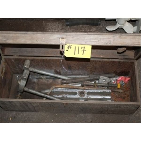 WOOD BOX C/W PULLER