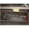 Image 1 : WOOD BOX C/W PULLER