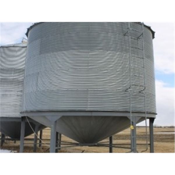 WESTEEL 1800 BUSHEL  HOPPER BIN