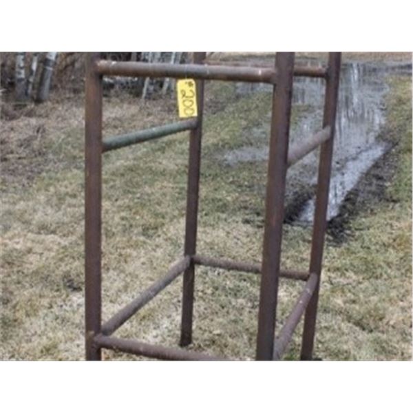 STEEL FRAME RACK