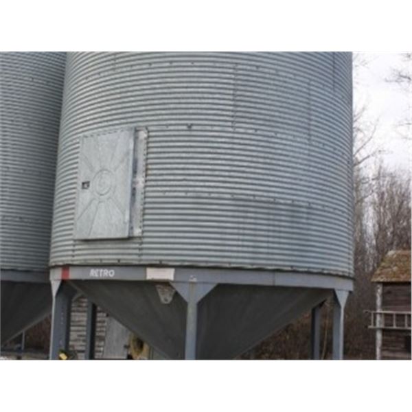 WESTEEL 1800 BU HOPPER BIN
