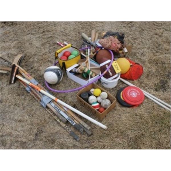 VARIOUS OUTDOOR GAMES & SPORTING GOODS