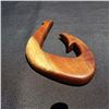 Image 2 : 10 1/2 X 5 1/4'' Hawaiian Hook Made Out Of Koa