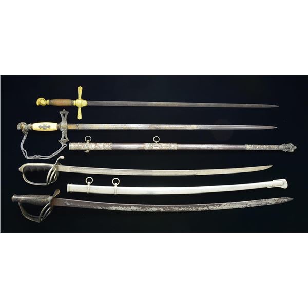 4 US SWORDS.