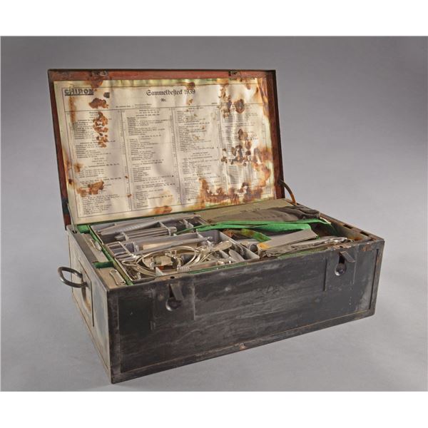 LARGE 1939 WWII GERMAN SURGICAL KIT.