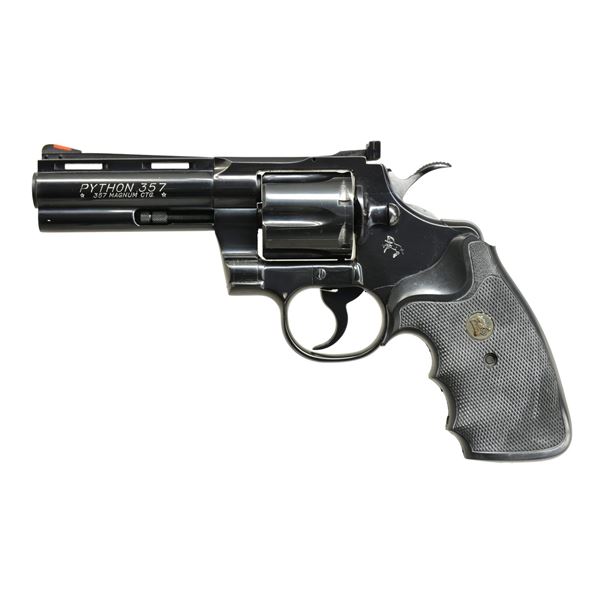 COLT PYTHON DA REVOLVER.