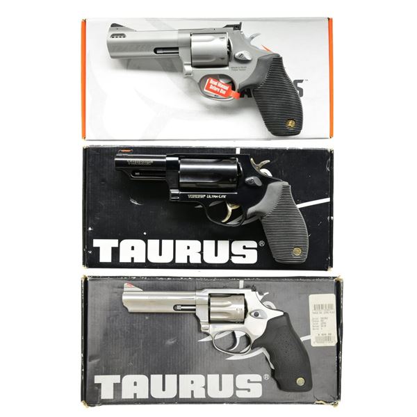 3 TAURUS DA REVOLVERS.