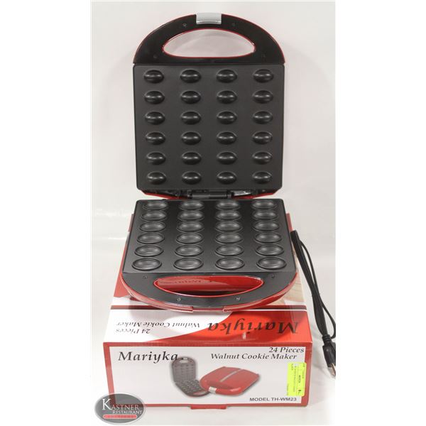 NEW 24 PIECES WALNUT COOKIE MAKER