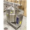 Image 2 : 80L CLEVELAND ELECTRIC TILT STEAM KETTLE  KET20T